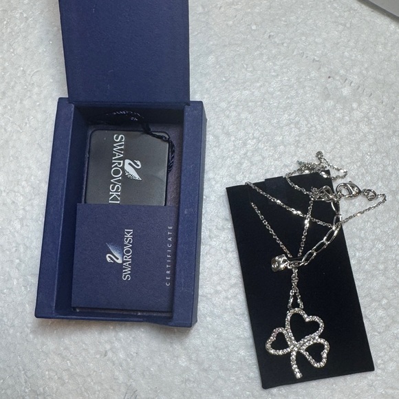 Swarovski Clover Necklace 38557, 42.5cm, , Waterproof, New in a Box - Picture 1 of 12